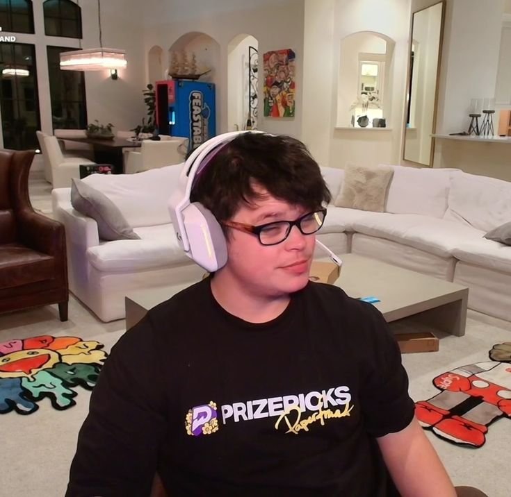 Jynxzi Streaming Reaction PFP