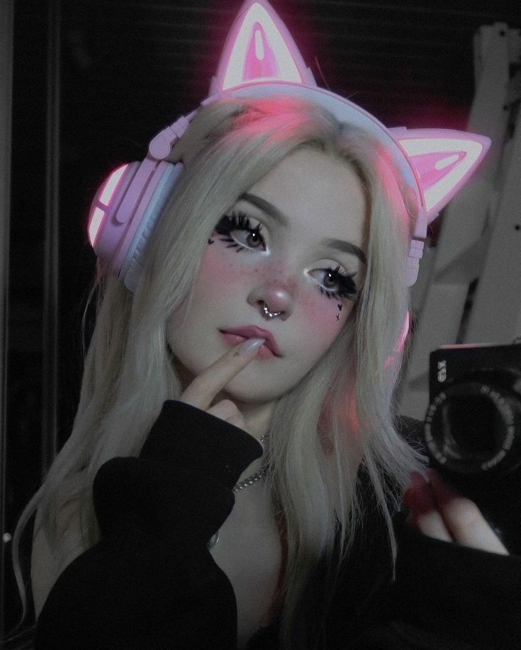 Cute Egirl PFP