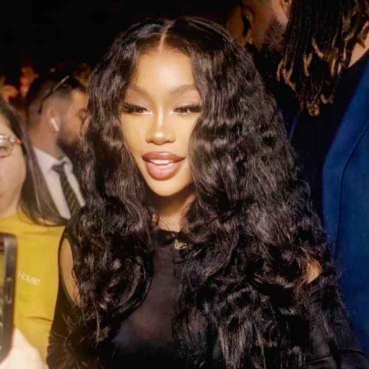 Cute SZA PFP