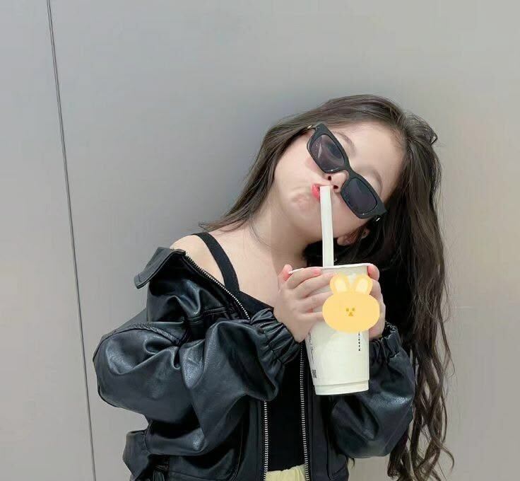 Discord Girl PFP Funny